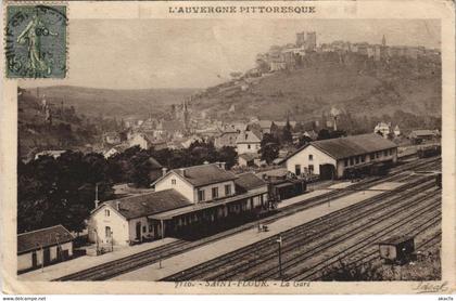 CPA Saint Flour La Gare FRANCE (1090282)