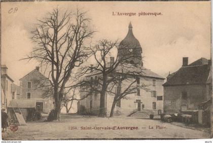 CPA SAINT-GERVAIS-d'AUVERGNE La Place (1255087)