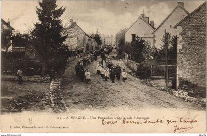 CPA SAINT-GERVAIS-d'AUVERGNE Une Procession (1254042)