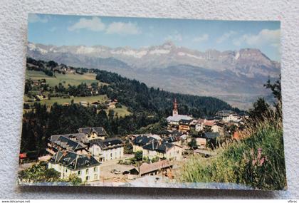 B958, Cpm 1960, Saint Gervais les bains, vue générale et la chaine des Aravis, Haute Savoie 74