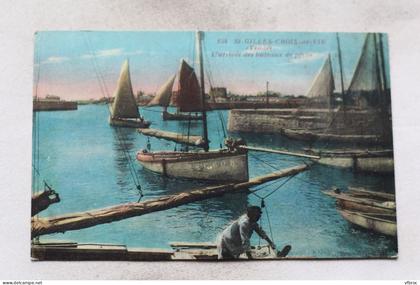 Saint Gilles Croix de Vie, l'arrivée des bateaux de pêche, Vendée 85