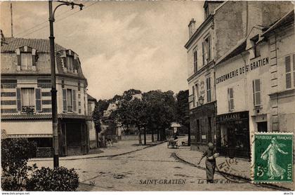 CPA Saint-Gratien La Place d'Armes FRANCE (1307843)