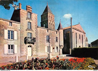 85-SAINT HILAIRE DES LOGES-N°3306-C/0137