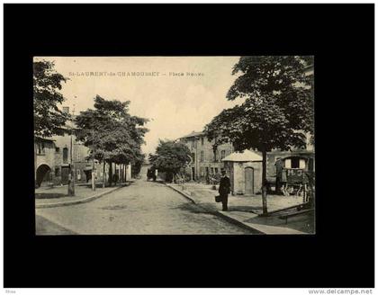 69 - SAINT-LAURENT-de CHAMOUSSET - place neuve - roulotte