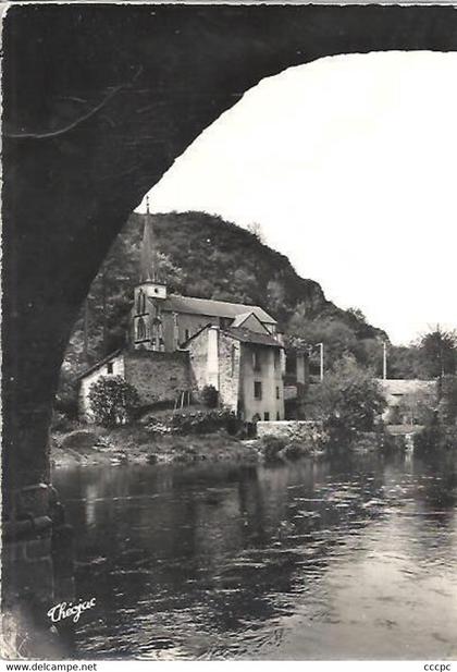 CPSM Saint-Léonard-de-Noblat vue prise sur l'église de Noblat