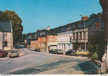 76 - SAINT WANDRILLE RANCON - Sa place de l'église