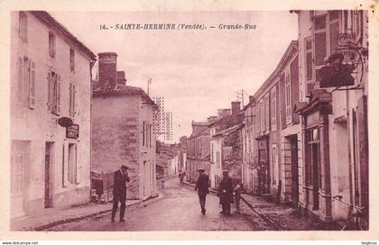 SAINTE HERMINE      GRANDE RUE