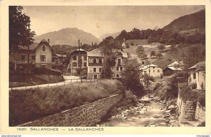 74 HAUTE SAVOIE La Rivière Sallanches dans la traversée de SALLANCHES