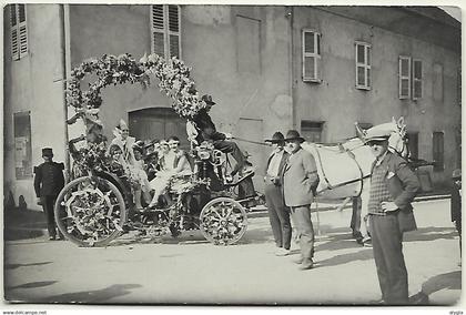 74 - SALLANCHES - Fêtes - Cavalcade - reines sur char fleuri