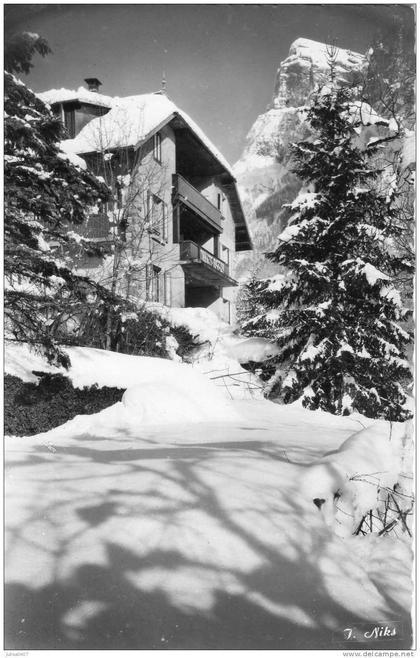 SAMOENS (74) home d'enfants Chante Oiseau