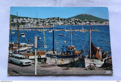 Cpm 1967, Sanary sur mer, le port, au fond Six Fours, Var 83