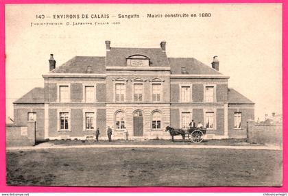 Calais - Sangatte - Mairie construite en 1880 - Animée - Calèche - LEFEBVRE 1906