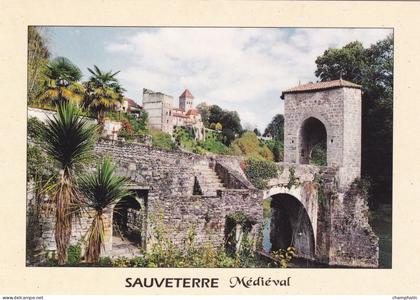 Sauveterre-de-Béarn - Sauveterre Médiéval - Vue d'ensemble - Le Pont de la Légende, la Tour Monréal et l'Eglise