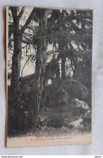 Savigny sur Orge, les rochers du parc de grand vieux, Essonne 91