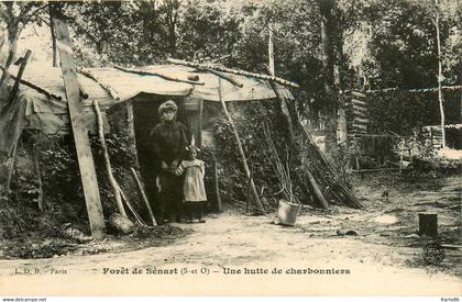 forêt de sénart * une hutte de charbonniers * métier charbon