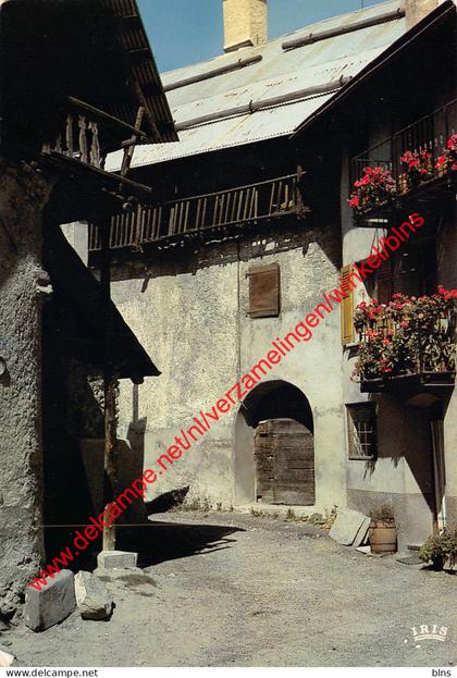 Maison ancienne dans le vieux village de Chantemerle - Serre Chevalier - (5) Hautes Alpes