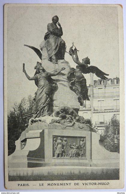 LE MONUMENT DE VICTOR HUGO  - PARIS