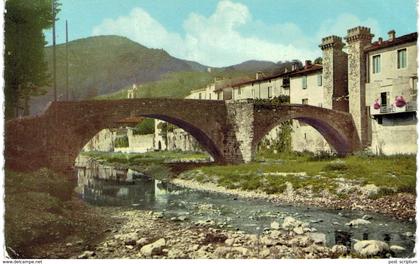 Sumène le vieux pont -