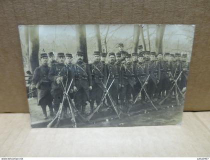 SURESNES (92) carte photo groupe de militaires gros plan