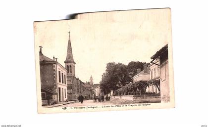 Carte Postale Ancienne de THIVIERS-L'école des Filles et Chapelle de l'Hôpital