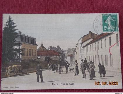 CPA - Carte Toilée - Thizy - Rue de Lyon