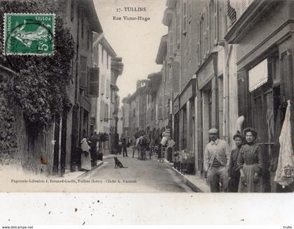 TULLINS RUE VICTOR-HUGO