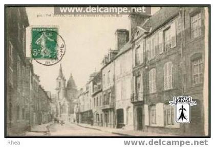 50 Valognes - 428 - VALOGNES - La Rue de Poterie et l'Eglise St-Malo - cpa