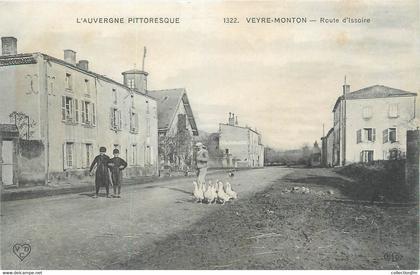 CPA FRANCE 63 " Veyre Monton, Route d'Issoire".