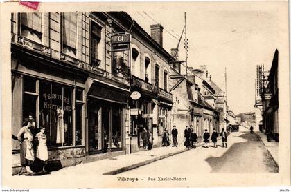 CPA VIBRAYE - Rue Xavier-Boutet (390999)