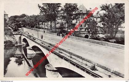 Pont Neuf et Promenade Guiraudet - Villefranche de Rouergue - (12) Aveyron