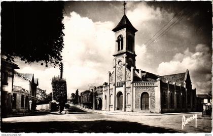 CPA Villeneuve le Roi Eglise (1346705)