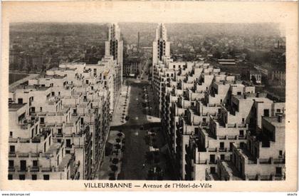 CPA Villeurbanne - Avenue de l'Hotel-de-Ville (1036490)