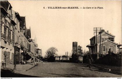 CPA VILLIERS-sur-MARNE La Gare et la Place (869751)