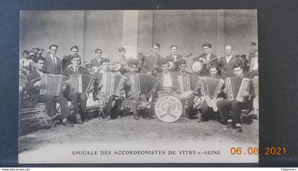 CPA - Vitry-sur-Seine - Amicale des Accordéonistes "Le Ouistiti Jazz"