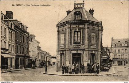 CPA YVETOT-Rue Ferdinand-Lechevallier (349259)