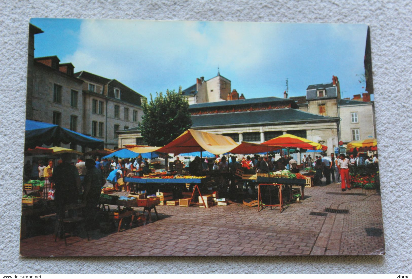 G872, Cpm, Périgueux le marché, Dordogne 24