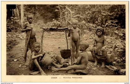 Gabon - Petites Pahouines