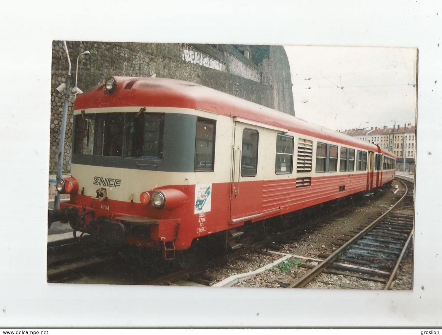 GARE DE SAINT PAUL A LYON (69) JANVIER 1994 .AUTORAIL XBD SERIE 4630 A 4742 ASSURANT UN TER