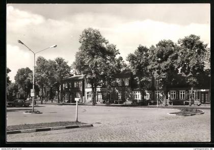 AK Lübtheen /Kr. Hagenow, Thälmannplatz mit Geschäften