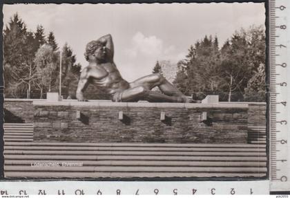 LÜDENSCHEID - Ehrenmal - gelaufen 1959  ( AK 4514 )  günstige Versandkosten