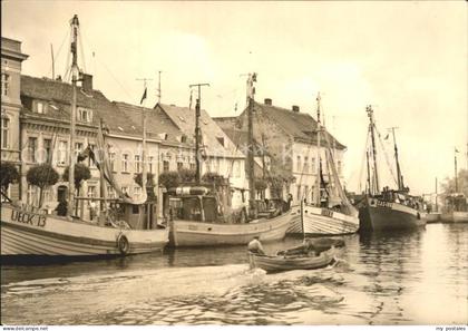 72061469 Ueckermuende Mecklenburg Vorpommern Hafen Fischkutter Ueckermuende