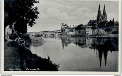 70660232 Regensburg Regensburg  *