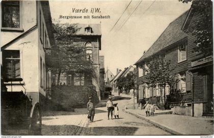 Voerde - Bergstrasse mit Sarahstift