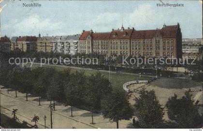 Neukoelln Herzbergplatz