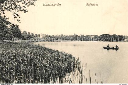 43367232 Birkenwerder Uferpartie am Boddensee Schilf Fischerboot