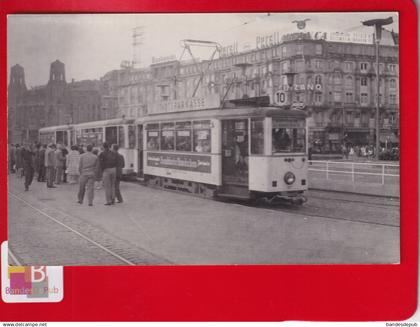 Allemagne photo format CPA circa 1950 tramway vers BORNHEIM rue animée Francfort ? pub persil