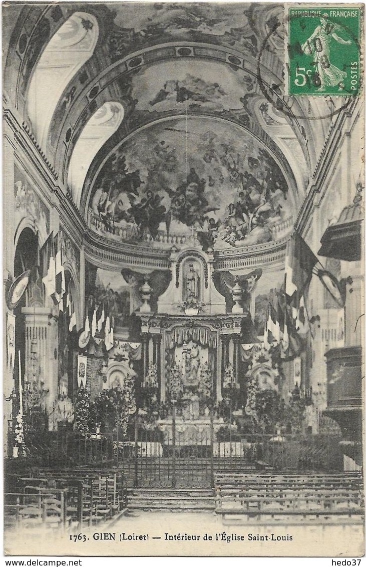 Gien - Intérieur de l'Eglise Saint-Louis