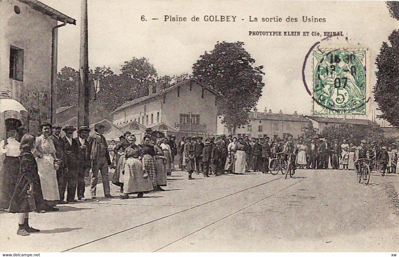 GOLBEY -88- PLAINE DE GOLBEY - La sortie des Usines - Animation - 02-08-24