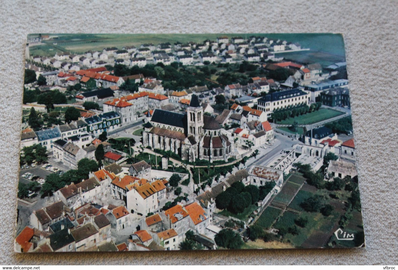 Gonesse, vue générale aérienne, l'église, val d'Oise