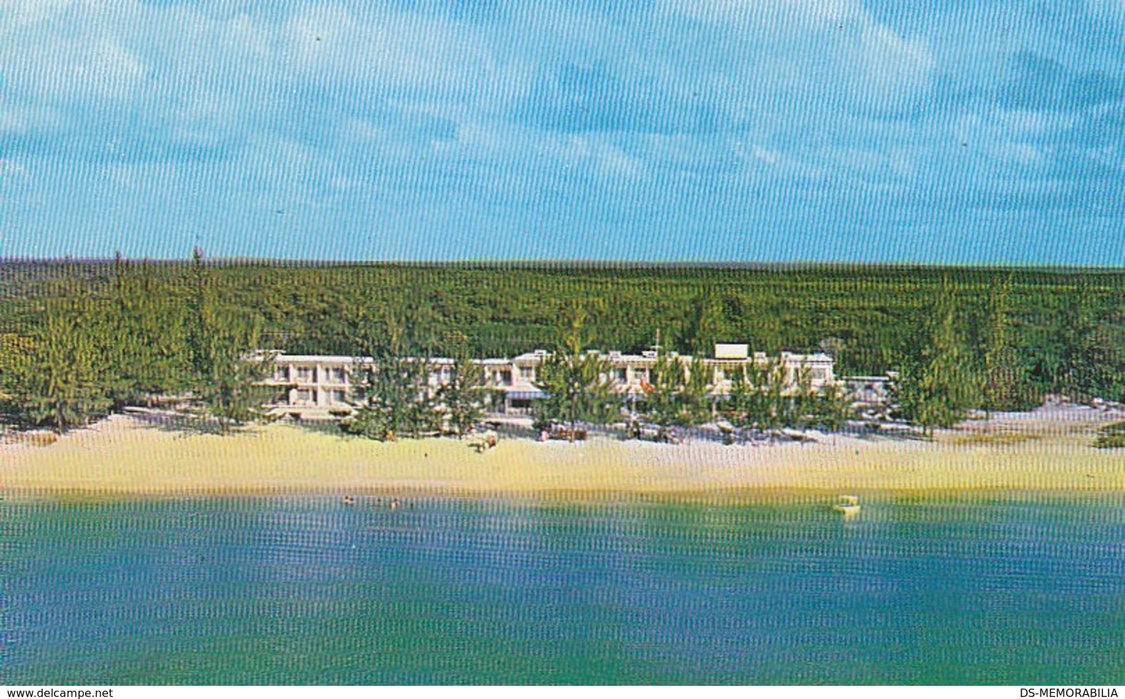 Grand Cayman - Galleon Beach Hotel , West Bay Beach